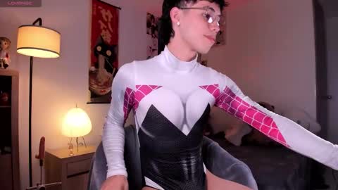 Snapshot of angel_bless19 chatting on 02/21/26, 09:05 Angel help me with 100 thumbs up online show from 02/21/26, 09:05