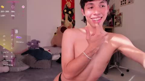 Snapshot of angel_bless19 chatting on 05/06/26, 08:25 Angel help me with 100 thumbs up online show from 05/06/26, 08:25