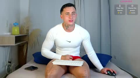 angel_boy01 online show from 04/08/26, 11:16