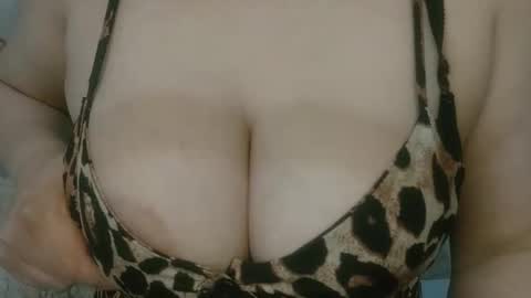 Angel coco online show from 12/15/25, 05:12