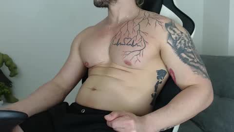 Angel Curl online show from 01/18/26, 09:40