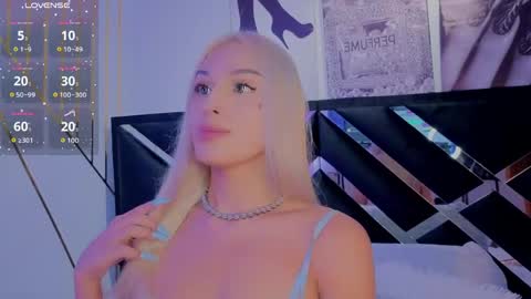 Angel-dragun online show from 04/15/26, 03:13