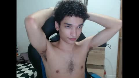 Snapshot of angel_hotc chatting on 12/25/24, 04:33 Angel online show from 12/25/24, 04:33