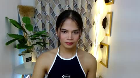 Snapshot of angel_indiguise chatting on 02/21/25, 08:27 angela online show from 02/21/25, 08:27