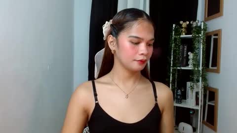 Snapshot of angel_indiguise chatting on 05/28/26, 03:26 angela online show from 05/28/26, 03:26