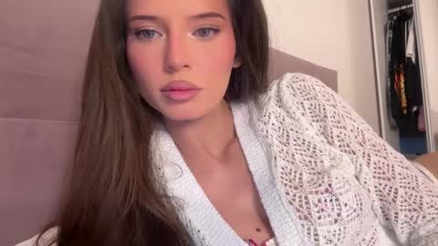 isia online show from 04/05/26, 10:40