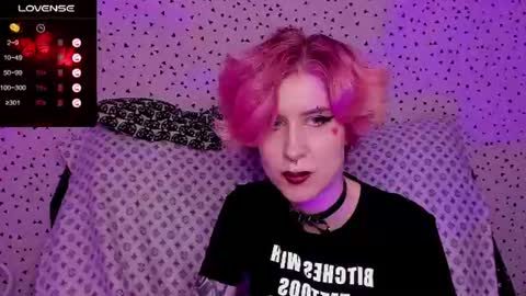 Snapshot of angel_julles chatting on 07/10/26, 09:50 Angel Dust online show from 07/10/26, 09:50