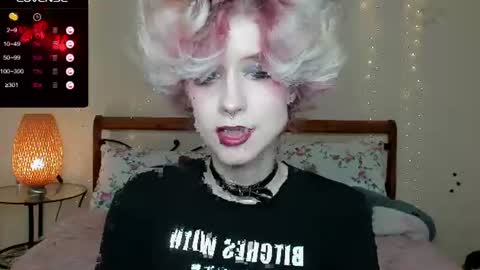 Snapshot of angel_julles chatting on 07/18/26, 04:44 Angel Dust online show from 07/18/26, 04:44