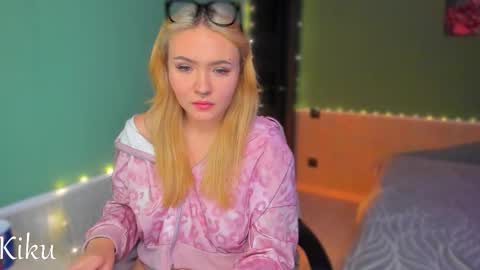 Kiku here 3 online show from 11/06/25, 10:43