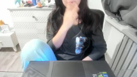 angel_lee__ online show from 01/02/25, 01:19