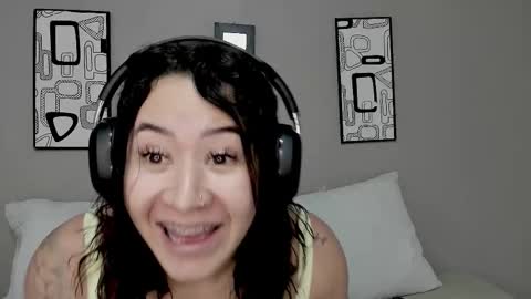 Angel online show from 01/13/26, 11:21