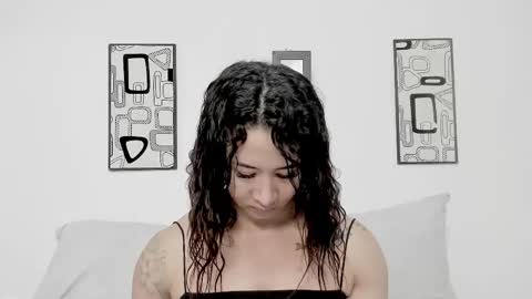 Snapshot of angel_martins chatting on 01/31/26, 07:11 Angel online show from 01/31/26, 07:11