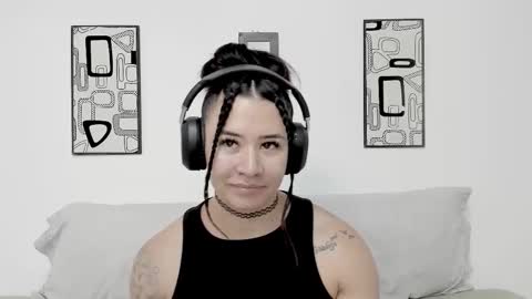 Snapshot of angel_martins chatting on 02/04/26, 06:36 Angel online show from 02/04/26, 06:36