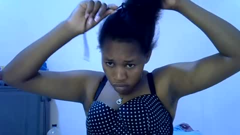 Snapshot of angel_mia5 chatting on 07/14/26, 10:37 angel_mia5 online show from 07/14/26, 10:37