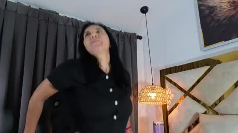 Nicolle  online show from 07/06/26, 11:29