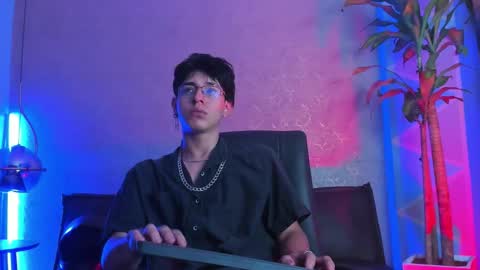 angel_scott2 online show from 03/03/26, 11:27