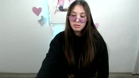 angel_silenia online show from 01/13/26, 07:57