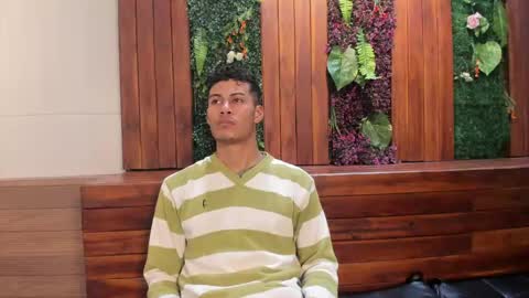 Snapshot of angel_silva_ chatting on 04/19/26, 12:15 Angel online show from 04/19/26, 12:15