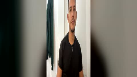 Snapshot of angel_silva_ chatting on 06/27/26, 07:57 Angel online show from 06/27/26, 07:57