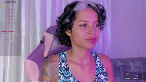 Snapshot of angel_smile18 chatting on 02/06/25, 06:18 angel online show from 02/06/25, 06:18