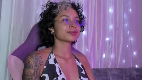 Snapshot of angel_smile18 chatting on 02/26/25, 04:47 angel online show from 02/26/25, 04:47