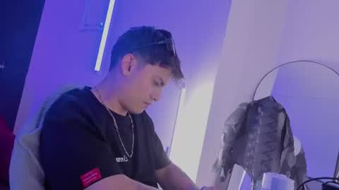 Snapshot of angel_still_ chatting on 07/15/26, 03:45 Angel Still online show from 07/15/26, 03:45