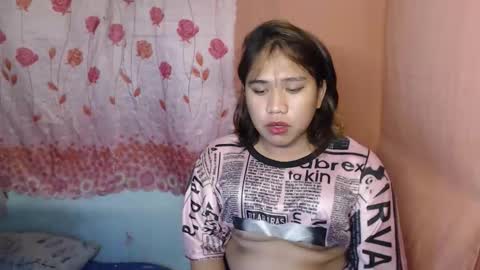 angel_sweet247 online show from 02/14/26, 08:16