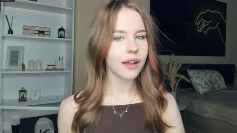 SofiaSofi online show from 05/18/26, 07:25