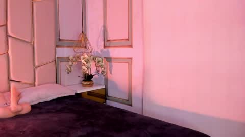 Angel  online show from 04/05/26, 10:01