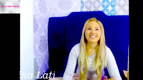 Snapshot of angel_white26 chatting on 01/14/26, 11:27 Angel online show from 01/14/26, 11:27