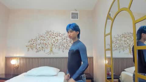 Angel  online show from 11/12/25, 10:52