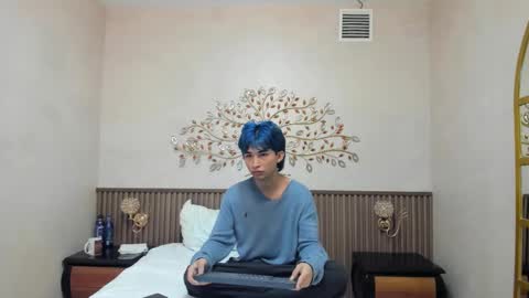 Angel  online show from 11/16/25, 01:22