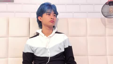 Angel  online show from 11/27/25, 07:32