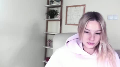 Angela online show from 02/19/26, 06:53