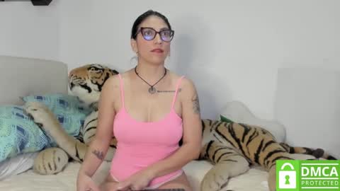 Angela online show from 01/04/25, 02:46
