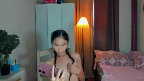 Snapshot of angela_mccollins chatting on 09/18/25, 12:12 angela online show from 09/18/25, 12:12