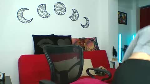  Angela  online show from 04/10/26, 09:52