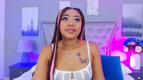 Angela Roberts online show from 12/05/25, 04:43