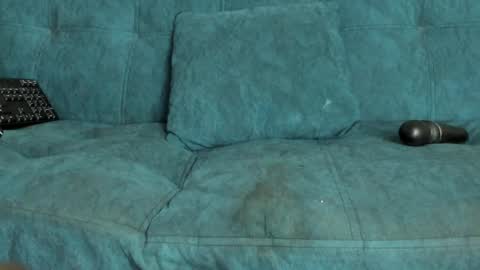 Snapshot of angela_suaza chatting on 02/25/25, 04:24 Angela online show from 02/25/25, 04:24