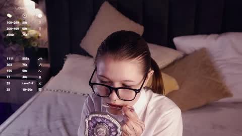 Mary online show from 04/09/26, 12:32