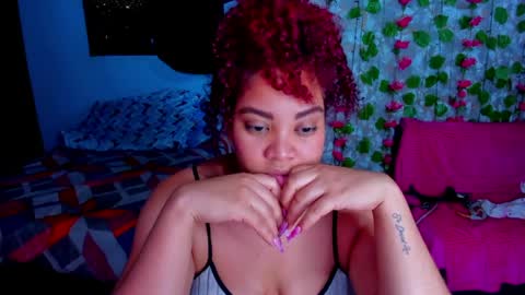 Angela online show from 05/06/26, 01:25