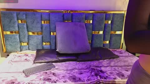 Snapshot of angelacute19 chatting on 02/18/25, 03:42 angelacute19 online show from 02/18/25, 03:42