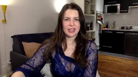 Snapshot of angeladarkk chatting on 02/15/25, 08:33 Angela online show from 02/15/25, 08:33