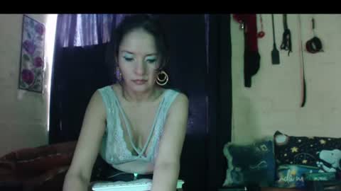 Snapshot of angelamaturevip chatting on 07/06/26, 08:00 Angela online show from 07/06/26, 08:00