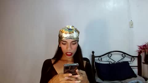 Snapshot of angelamonroe chatting on 01/28/25, 01:05 SENORITA online show from 01/28/25, 01:05