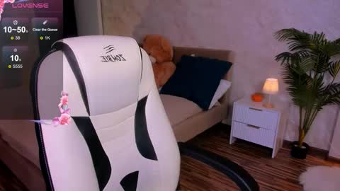 angelanabelle online show from 11/14/25, 08:51