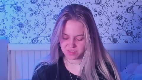 Snapshot of angelanty chatting on 05/25/26, 10:27 Darsi Anty online show from 05/25/26, 10:27