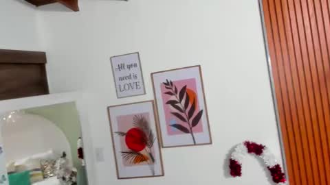 Angel Bennet online show from 12/26/24, 03:27