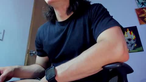 Angel Bennet online show from 10/31/25, 12:11