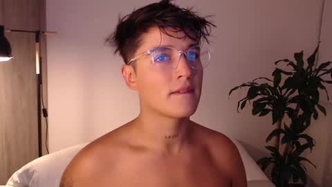 Snapshot of angelcossio chatting on 01/10/25, 11:50 Angel online show from 01/10/25, 11:50